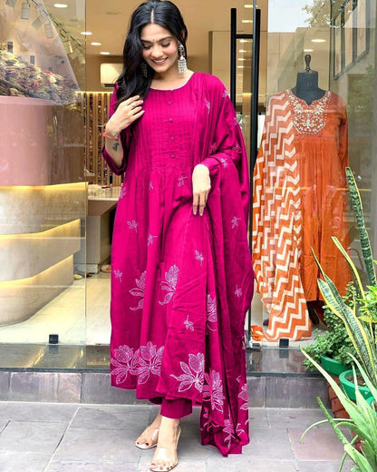 Premium Pink Traditional Printed Kurta Pant Set for Women