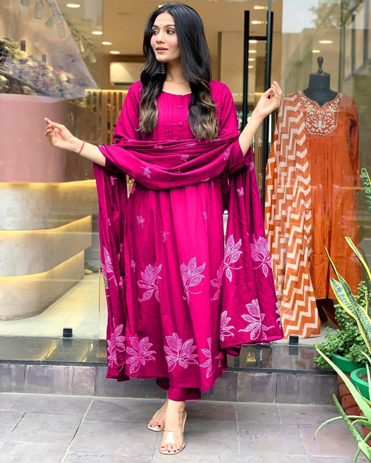 Premium Pink Traditional Printed Kurta Pant Set for Women
